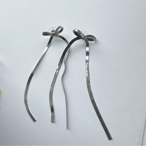 Silver Ribbon Drop Earrings